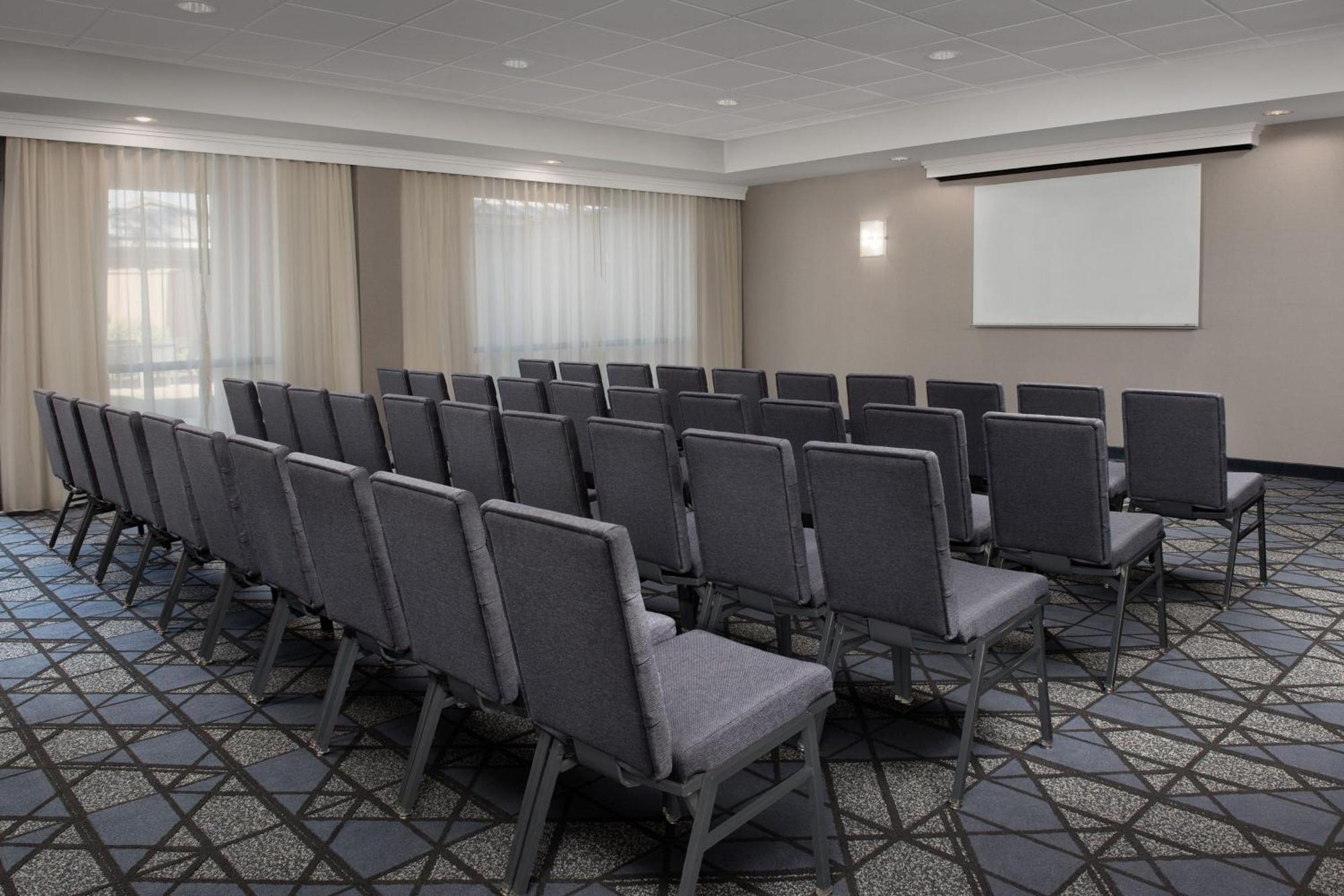 Courtyard By Marriott Panama City Bagian luar foto
