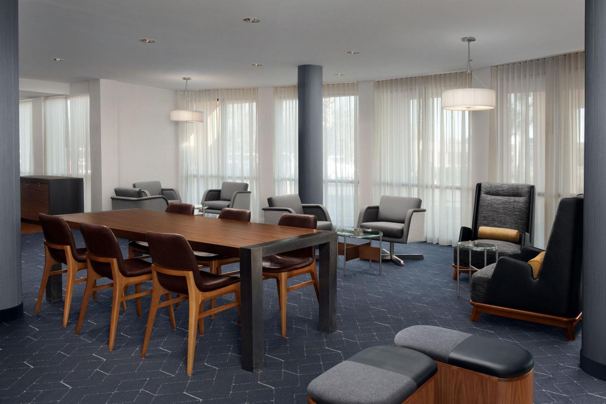 Courtyard By Marriott Panama City Bagian luar foto