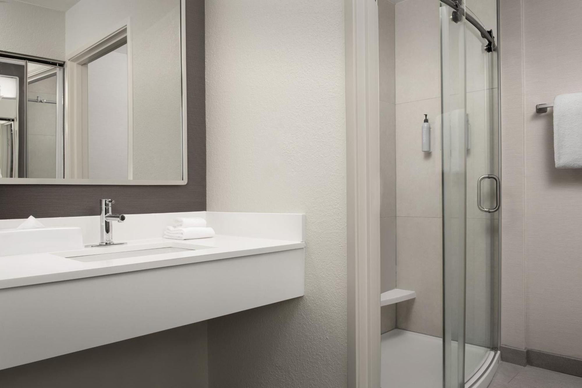 Courtyard By Marriott Panama City Bagian luar foto