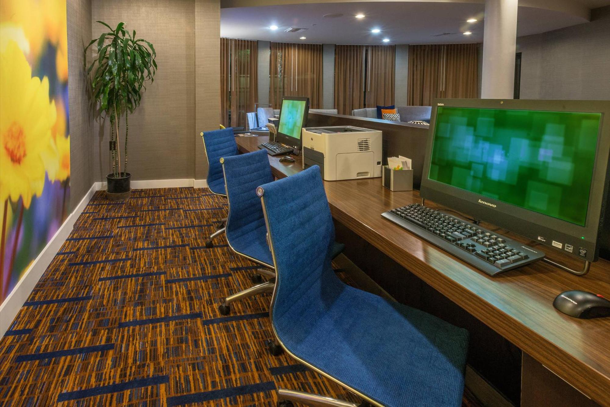 Courtyard By Marriott Panama City Bagian luar foto