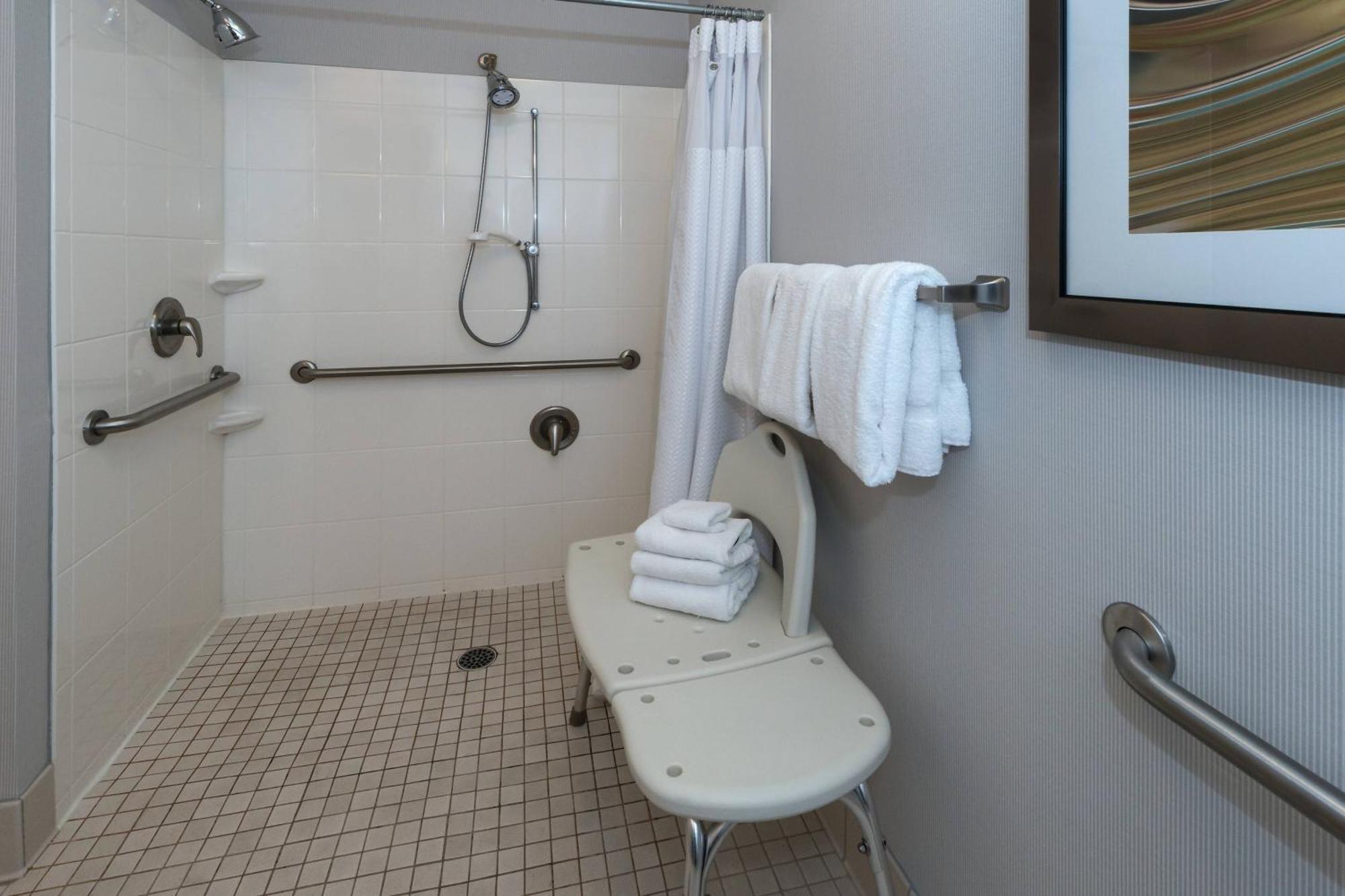 Courtyard By Marriott Panama City Bagian luar foto